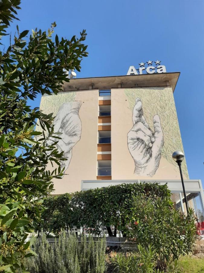 Lh Hotel Arca Street Art Spoleto Exterior photo